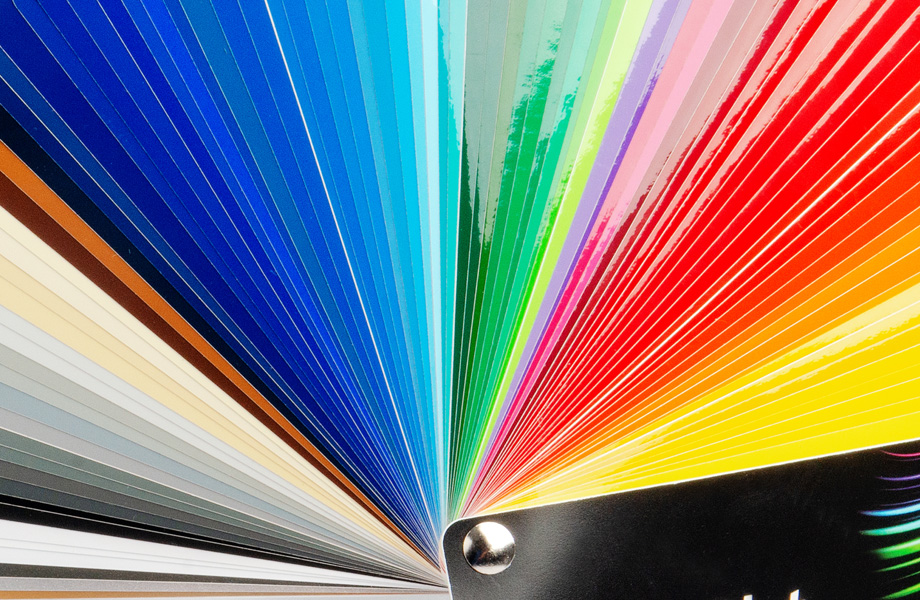 Farbfächer für Klebebuchstaben