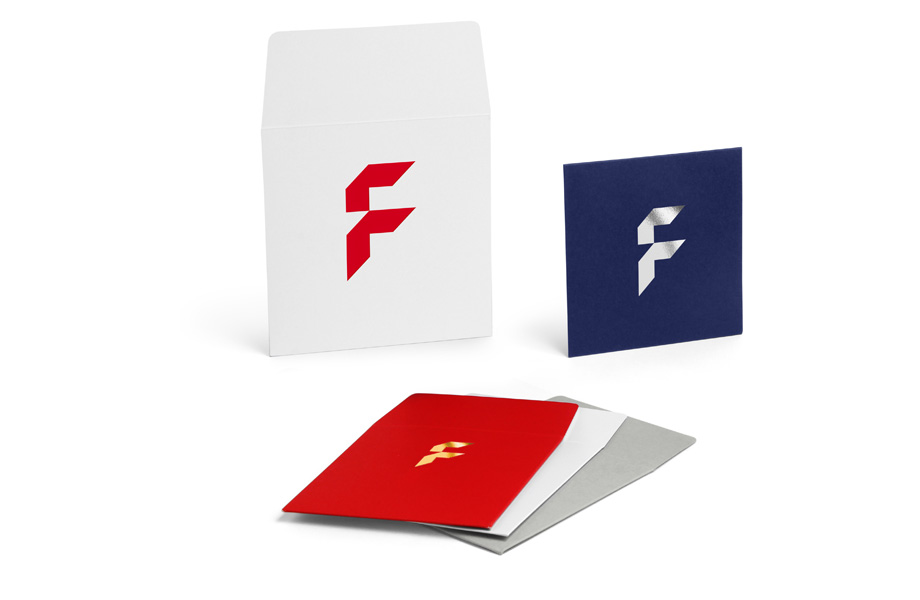 Quadratische Briefumschläge, haftklebend