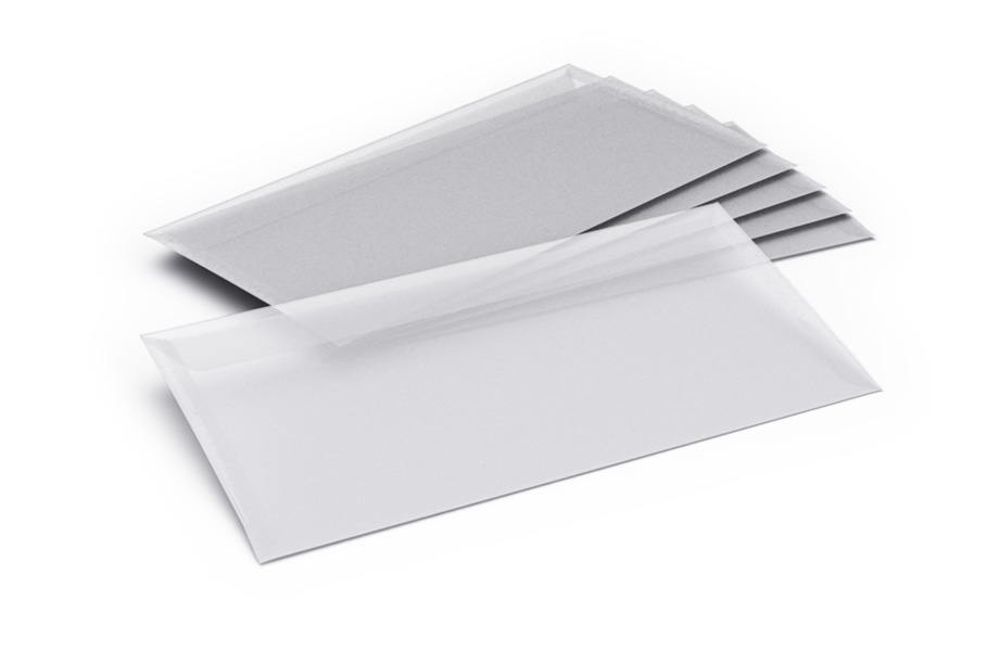 Unbedruckte Briefumschläge ohne Fenster, haftklebend